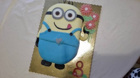 Minion  torta 